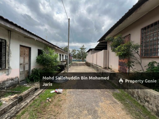 [OPEN TITLE] RUMAH TERES PAKR KG PADANG, KUANTAN