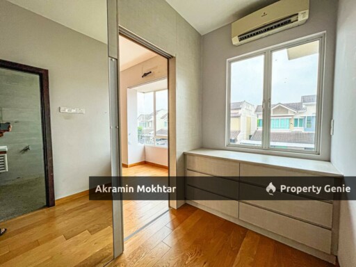 3 Storey Bungalow  Kemuning Residence ,Kota Kemuning  Shah Alam