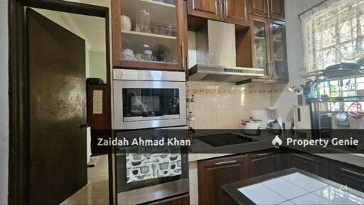 FULLY FURNISHED RENOVATED DOUBLE STOREY SEMI D  House @ Bandar Nusarhu, Seksyen U10, Shah Alam FOR SALE
