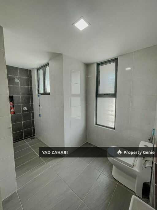 GreenHill Park, Seksyen U10 Shah Alam | 2-Storey Semi-D 5 Bedrooms | RM890K - Gated Guarded & Well Maintained