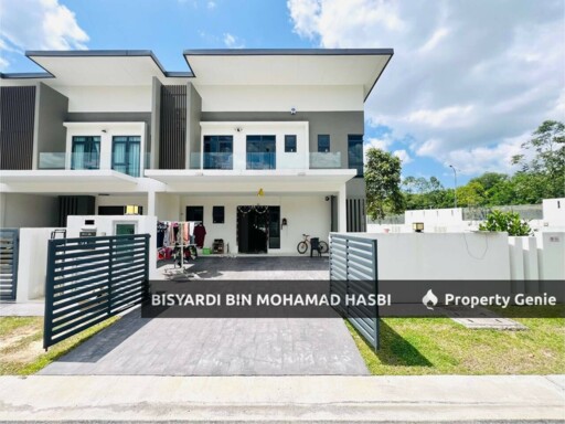 CORNER LOT FULLY FURNISHED & FULLY RENOVATED,  2 Storey Terrace One Park Taman Semenyih Idaman, Semenyih.