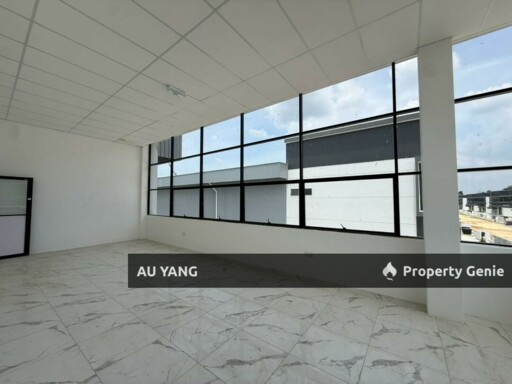 2.5 Storey Factory For Sale 2.5 层工业厂房出售 @ Simpang Ampat (Tasek)