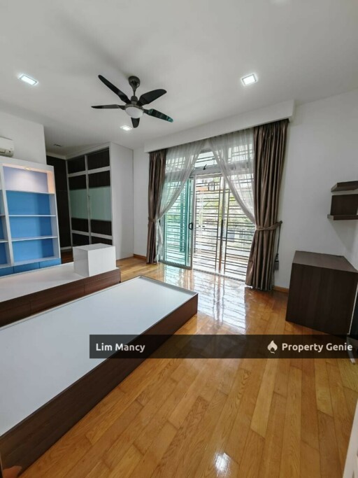Taman Sutera Utama @Jalan Sutera Pulai Two and Half Storey Terrace Corner House with Fully Renovation