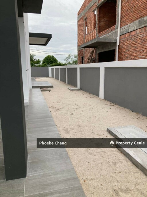 Double Storey Semi Detached House @ SPPK, IPOH For Sale
