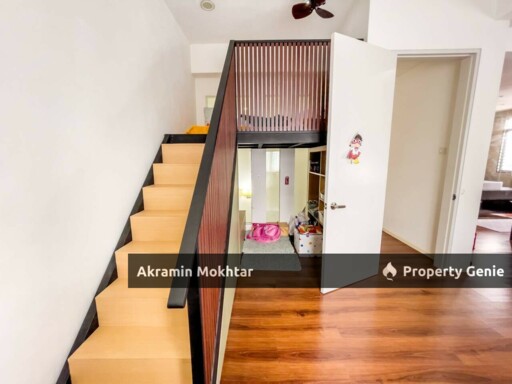 FREHOLD & RENOVATED | 3 Storey Semi-D Lambaian Residence, Kajang