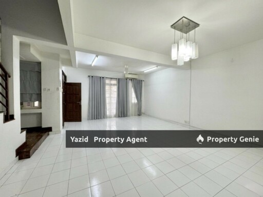Double Storey, Taman Seri Putra, Kajang [ Gated and Guarded  ]