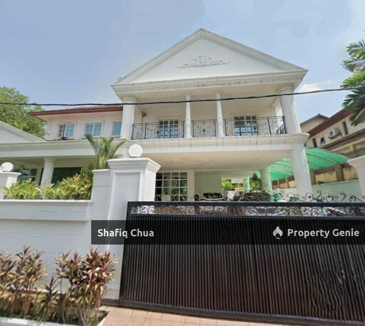 A Highly Sort After Neighbourhood Bungalow House in Taman Bukit Seputeh KL