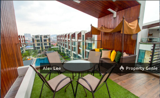 Three Storey Tropical Villa Fully Furnished With Gated Guard, Clubhouse And Swimming Pool at Seri Kembangan