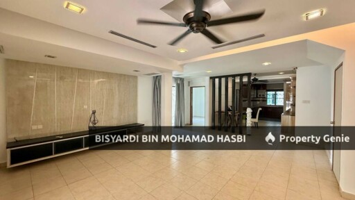 Facing Open Corner Lot Renovated Double Storey Taman Putra Prima, Puchong.