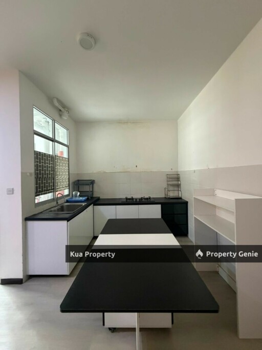 Prima Bintawa Riverfront Apartment