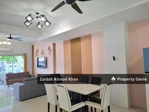 Double Storey Terrace House @ Casa Green Cybersouth For Rent