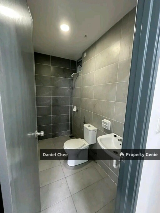 Kg Paloh Partially Furnished Condominium For Rent