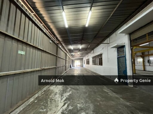 1.5 Storey Semi-Detached Factory @ Desa Cemerlang for Sale