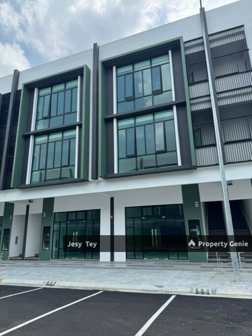 2nd floor @ Permas Avenue Shop For Rent
