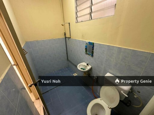 Corner Lot 1-Storey Terrace Taman Lestari Permai, Seri Kembangan