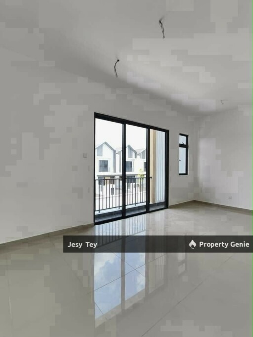 Taman Dato Onn Double Storey Terrence House For Sales