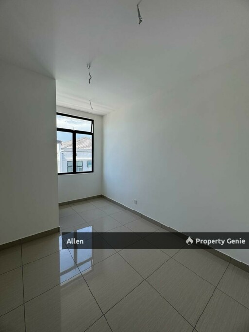 Taman Pelangi Indah @ Jalan Ayu – Brand New Home with Massive Extra Land