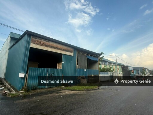 1.5 Storey Terrace Factory @ Mount Austin