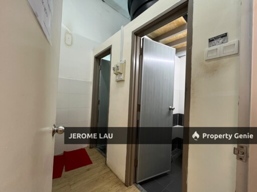 Bandar Uda Utama 2nd Floor Shop Office Main Road Facing RM1500