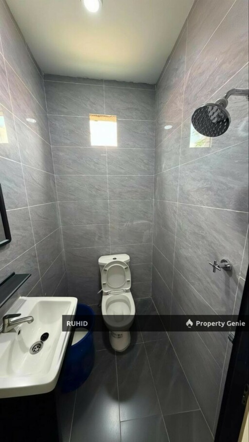 Corner Lot Single Storey House, Taman Sri Pulai – Freehold, 2,000 Sqft