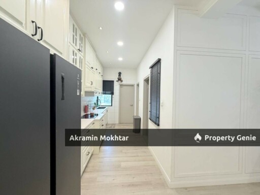 FULLY RENOVATED & PARTIALLY FURNISHED |  GAMUDA 25.7  Lucent Residence @ Twentyfive.7 Two storey Semi D Corner Lot (Cul De Sac)