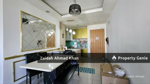 THE SANDERSON SERI KEMBANGAN RENOVATED FREEHOLD 2 CAR PARK NEAR LIFT LEVEL 1 HOUSE IS MID LEVEL AND BLOCK B