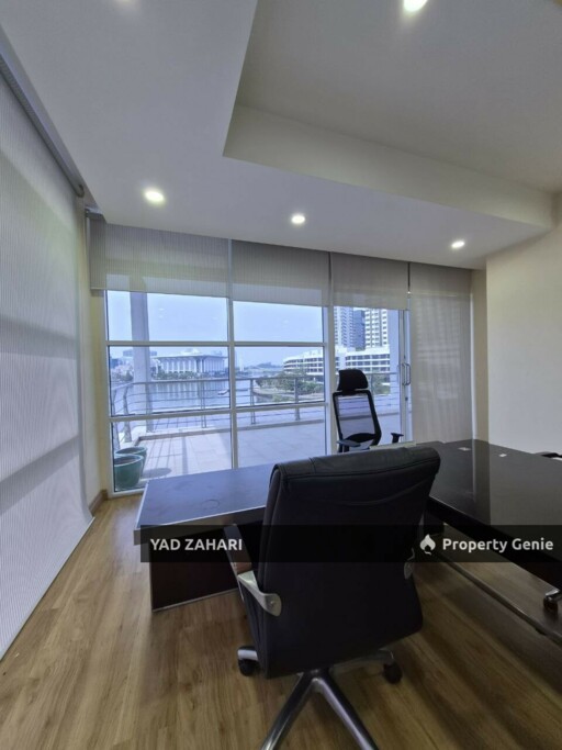Ayer@8 Putrajaya | RM17K - Big Office with 6 Rooms, View Facing Lake & Near Government Office
