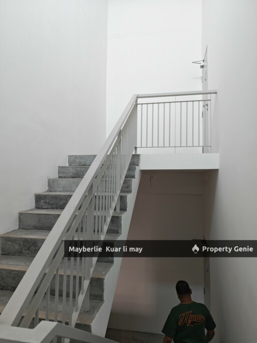 Bandar Tasik Puteri RM1.95Mil (ROI5.17%)3 Storey Shop For Sale