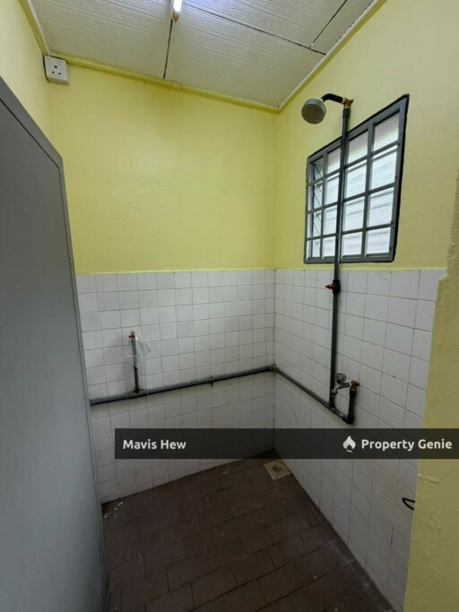 For Rent, 2-Storey @Ulu Tiram Near Gunung Emas, 2B1B, Original Unit