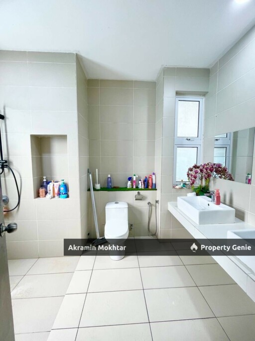 Freehold & Fully Renovated | 3 Storey Terrace House Tiara South, Semenyih