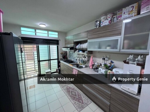 Freehold, Ground Floor, Renovated & Partially Furnished | Townhouse 1.5 Storey Park Villa Bandar Bukit Puchong 2, Puchong Selangor.