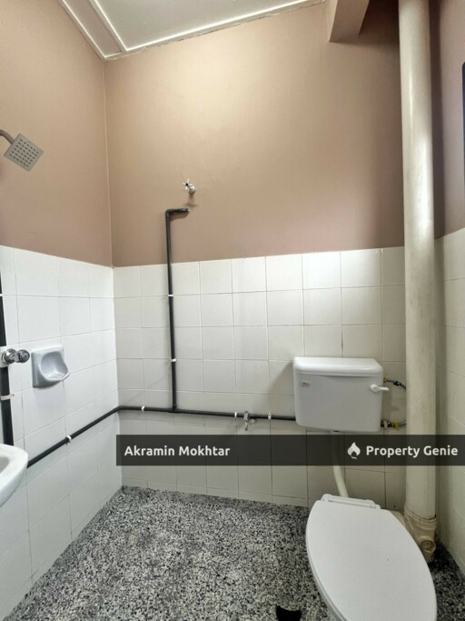 Freehold & Refurbished | 2 Storey Kemboja 4B Bukit Sentosa