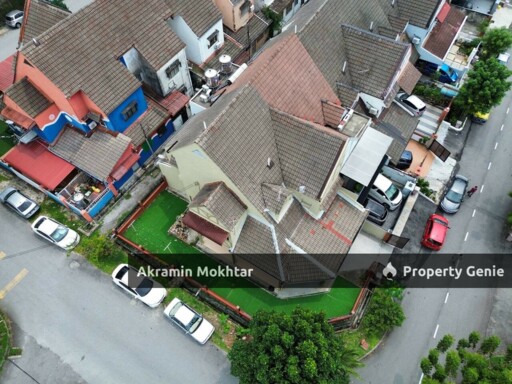 FREEHOLD & REFURBISHED | DOUBLE STOREY CORNER LOT SS1 KAMPUNG TUNKU, PETALING JAYA