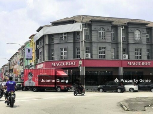 USJ 10 Ground Floor Shop