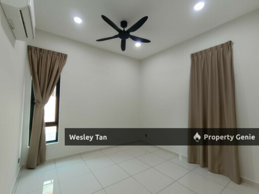 Ujong Pasir 8 Residence Freehold 2 Storey Semi-D Seaview For Sale