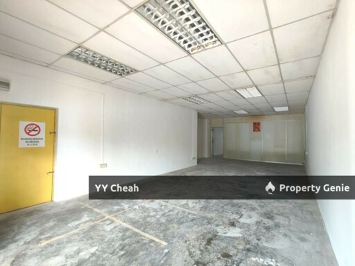Lahat / Pengkalan Ipoh Two Storey Shoplot For Sale, Facing Main Road, Good Condition, Repaint
