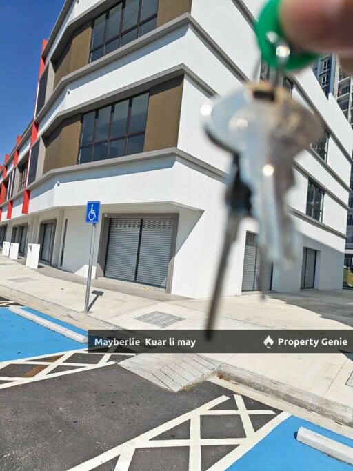 Laman Idaman Bukit Jelutong RM3.5k Endlot Shop For Rent
