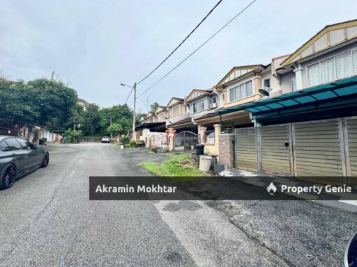 Freehold & Renovated | Double Storey Terrace Taman Prima Saujana Kajang