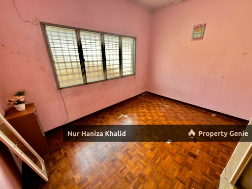 Double Storey, Taman Sri Muda, Seksyen 25 Shah Alam Selangor
