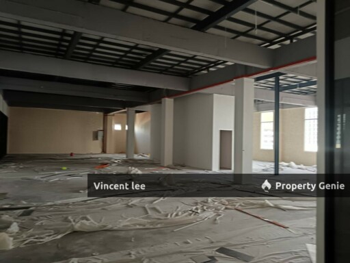 Taman Meranti Jaya, 4 Storey Warehouse Factory , 3 Ton Floor Loading, 40 Foot Container Access, with Cargo Lift, 100 Amp Power Supply, 23 Feet Height at Ground Floor, Prime Location, Easy Access to Hi