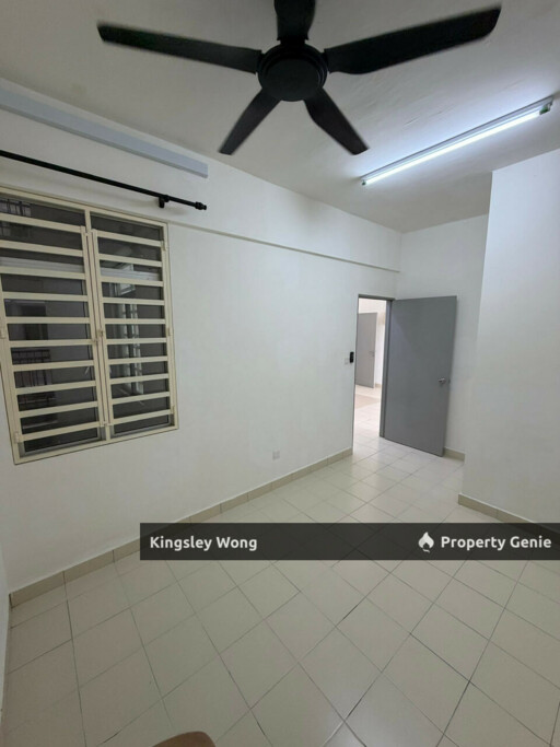 Residensi Prima Falim Freehold Middle Floor 2+1 Bedrooms Near Town Area