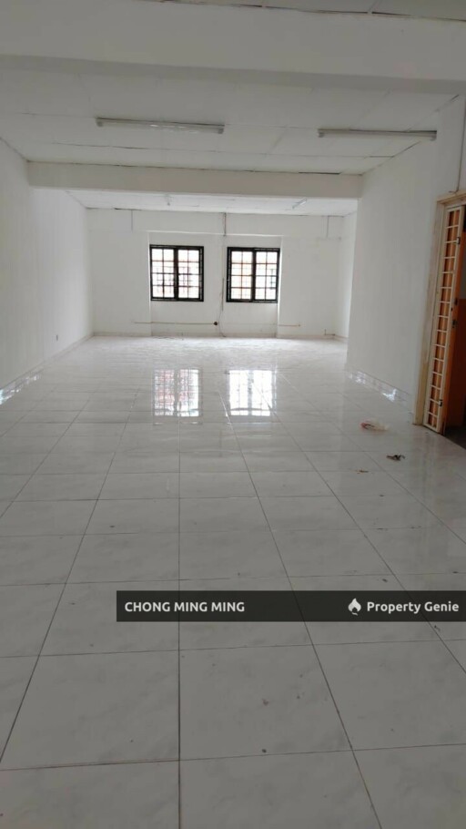 3 Storey Shoplot @ Kemayan Square Seremban for Sale