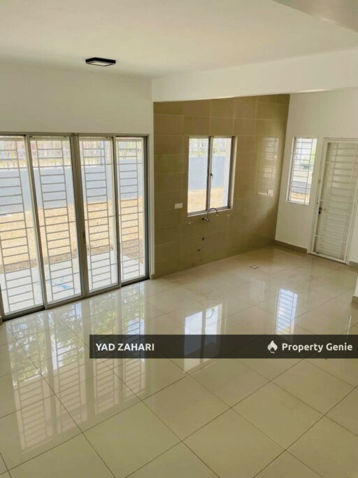 Ariza Elmina, Shah Alam | 2-Storey Terrace 4 Bedrooms | RM980K - Below MV, Extra Land and Freehold