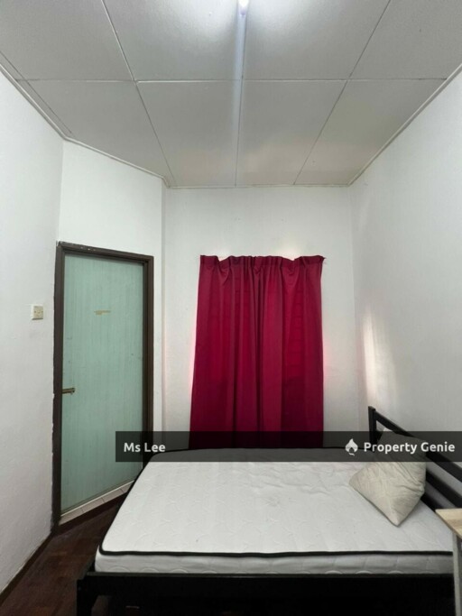 Male Room RM 350-End Lot 2 Storey house-Taman Sentosa @ Klang-Ready Now