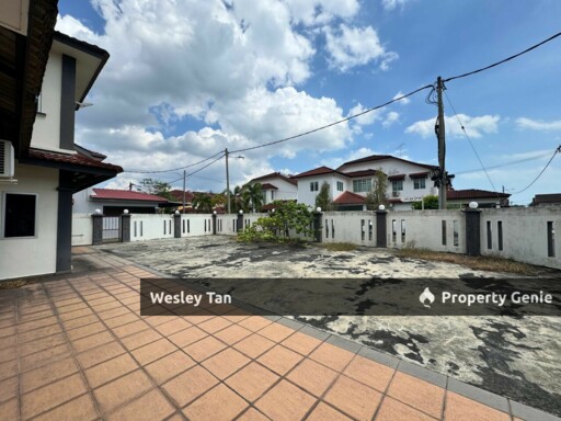 Semabok Perdana Double Storey Terrace House Corner Lot For Sale