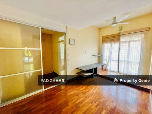 Bukit Jelutong, Shah Alam | 2-Storey Terrace 5 Bedrooms | RM1.4M - Freehold, Non Bumi & With Loteng