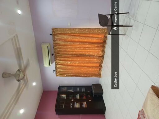 DOUBLE STOREY SEMI D CORNER SPACIOUS HOUSE FOR SALE