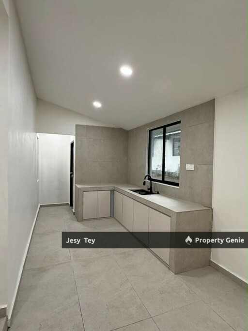 Taman Ungku Tun Aminah Single Storey Terrace House