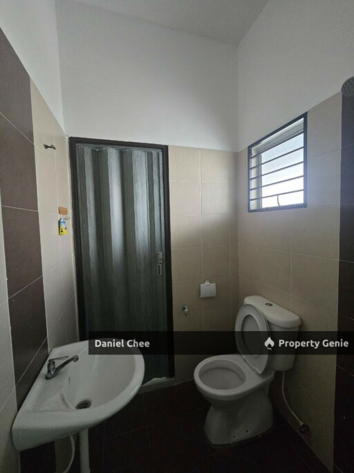 LAHAT SENTOSA | 4-BEDROOM SINGLE STOREY HOUSE FOR RENT