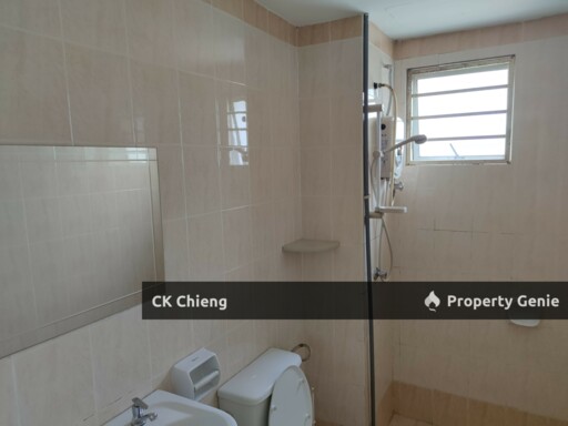 Suriamas Condo Rent, 4 Rooms Partly Furnished, Bandar Sunway PJS10